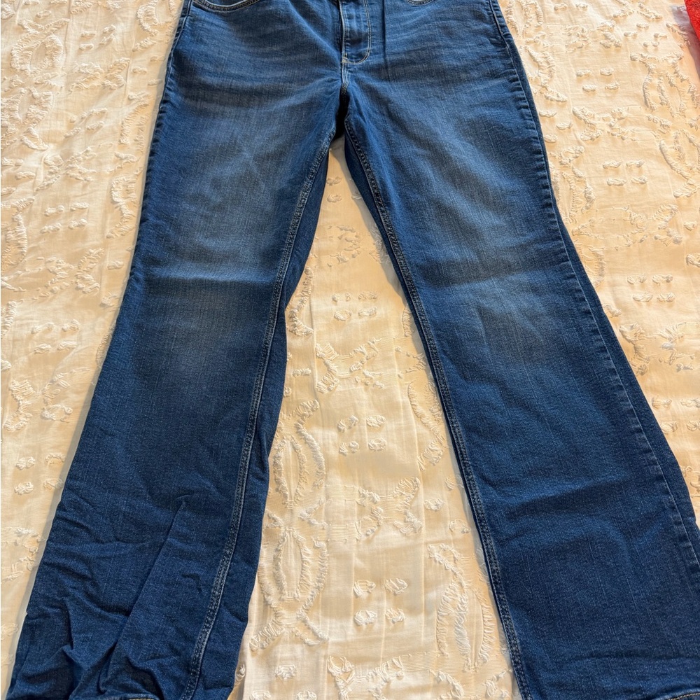 Wrangler High Rise Women's Jeans in Dark Blue Wash